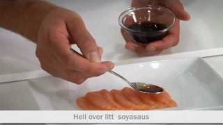 Slik lager du sashimi av SALMA laks [upl. by Maxey]