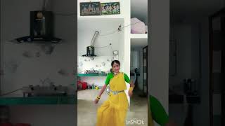 akhieo say goli mareshortvideo bollywoodsonghindidancevideo [upl. by Conlen]