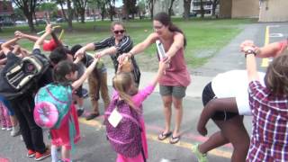 École StPierre  Fin de lannée scolaire 201617  la haie dhonneur [upl. by Carmencita]