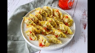 Hjemmelavede Dumplings Med Svinekød  One Kitchen DK [upl. by Hayley]