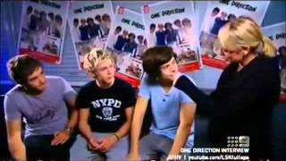 One Direction NEW Funny Moments Traducido al Español [upl. by Yanarp]