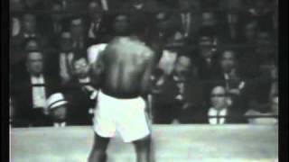 Joe Frazier vs Oscar Bonavena I  Sept 21 1966  Rounds 8  10 [upl. by Alla93]