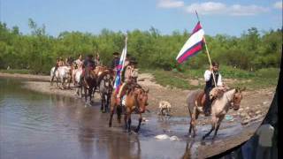 Los Carreteros  Vivo en un rancho Pbro Miguel Lacroix [upl. by Dranyar]