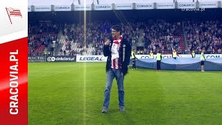 Maciej Maleńczuk śpiewa hymn na Cracovii [upl. by Vincenta]