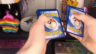 Opening a Galarian Articuno Tin and a Leafeon VSTAR Special Collection Box Amazing Pulls [upl. by Clio]