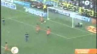 Gol del Negro Ibarra Boca 2  Banfield 1 Clausura 2006 [upl. by Leirbma]