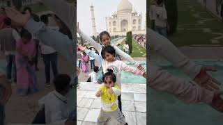 Mummy Ham Taj Mahal Pahunch Gaye tajmahal ytshorts [upl. by Llenrup]