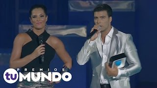 Gaby y JenCarlos juntitos en Premios Tu Mundo 2012  Premios Tu Mundo  Entretenimiento [upl. by Layney]