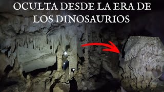 quotENCONTRÉ la caverna OCULTA de la era de los dinosauriosquot😱 [upl. by Saffren690]