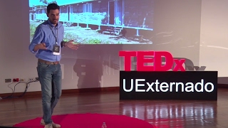 Pequeñas decisiones que mueven grandes cambios  Oscar Méndez  TEDxUExternado [upl. by Akirdnas]