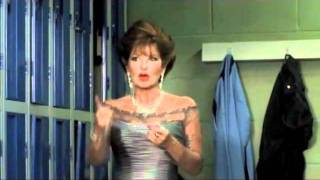 Joan Collins keert terug in TVcommercial [upl. by Schurman]