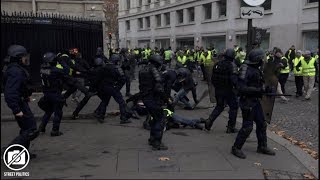 Acte 2 des Gilets Jaunes à Paris  barricades sur les ChampsElysées  24 novembre 2018 [upl. by Llenart]