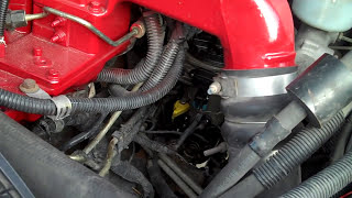 How to do a Dodge Diesel 2500 Fuel Filter Change [upl. by Reiner]