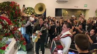 LOS ALEGRES DEL BARRANCO LE CANTAN A “LA GILBERTONA” [upl. by Federica910]