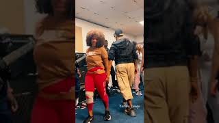 Affaire Koffi Olomide Scandale sur une de ses danseuses à la répétition à Paris [upl. by Meikah]