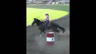 Lisa Lockhart Breaks Through Wins Pendleton For First Time  rodeo shorts barrelracing [upl. by Notniv376]