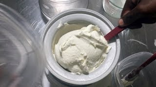 How to make Creamy Vanilla Ice Cream no eggs [upl. by Lilac]