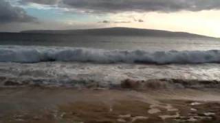 Massive waves at Makena Beach HI [upl. by Laufer]