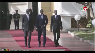 64e fête de lindépendance Larrivée du PM Sonko au Palais pour la cérémonie de levée des couleurs [upl. by Adihahs916]