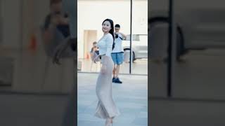 beautiful girl street fashion tiktok chinesefashion mejoresstreetfashion shorts [upl. by Thgiwed]