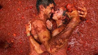 Tomato fight festival in Spain  La Tomatina Festival [upl. by Burack]