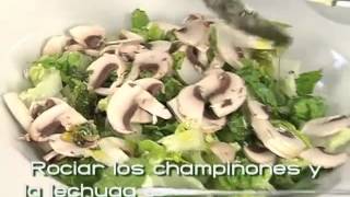 Receta de ensalada de lechuga y champiñones [upl. by Mia]