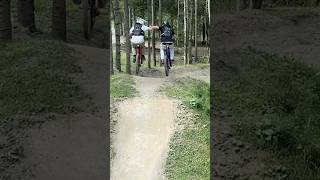 High5 in der Luft mtb downhill [upl. by Halvaard]