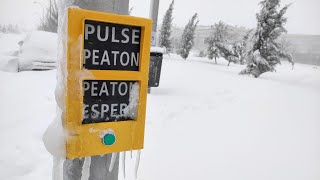 MEDIO METRO de NIEVE en la nevada histórica de Madrid 9 enero 2021 [upl. by Elyr]