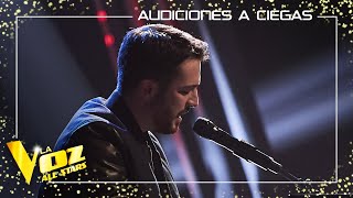 Javier Erro canta quotHábito de tiquot  Audiciones a ciegas  La Voz All Stars 2023 [upl. by Ayle]