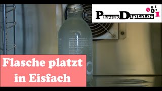 Anomalie des Wassers  Wasserflasche zerbricht in Eisfach [upl. by Schoenfelder446]