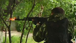 El Ejército ucraniano entra en el centro de Lugansk en medio de fuertes combates [upl. by Anassor106]