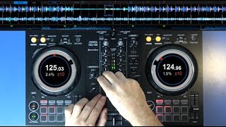 Pioneer DDJ400  Rekordbox DJ  Mixing live [upl. by Patin]