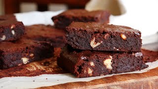 El mejor brownie de chocolate  la mejor receta fácil [upl. by Nylynnej]