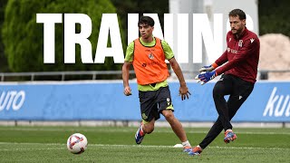 ENTRENAMIENTO  Aprietan para Getafe  Real Sociedad [upl. by Lebazi863]