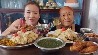 सासुआमा सङ्ग पहिलो MukbangSisnudhidoakabare काचो छुर्पीमुला र सुगरकोमासु र भातRubi Rai Mukbang [upl. by Haronid]