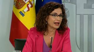 El Gobierno explica su acuerdo de Presupuestos y Salario Mínimo 900€ con Podemos [upl. by Clovis570]