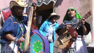 Bellísima Canción en Huichol [upl. by Wilkens]