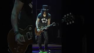 Guns N Roses  November Rain  Slash Guitar Solo 1 LIVE [upl. by Liek881]