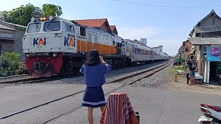 Kirim Rangkaian Baru Milik KA Logawa dengan Test run rute Surabaya Gubeng Madiun [upl. by Leuqim666]