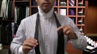 Hoe Strik Je Een Stropdas De FourInHand stropdas knoop How To Tie A Tie the FourInHand knot [upl. by Ellerol]