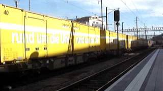 Re 66 quot11687 Bischofszellquot amp quot11639 Murtenquot amp Re 44 II quot11313quot mit Postzug in Olten [upl. by Romola777]