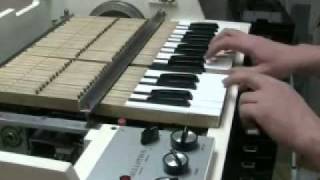 Mellotron M400 glide function [upl. by Anorahs]