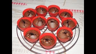 MUFFIN AL CIOCCOLATO CON SORPRESA Ricetta Facile e Veloce [upl. by Stelmach]