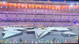 JO 2024  une Cérémonie de Clôture Unique avec un Planisphère Géant au Stade de France [upl. by Linsk]