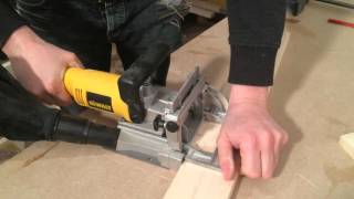 Lamelleuse Dewalt DW682 [upl. by Dronski]