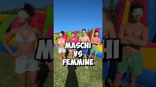 MASCHI vs FEMMINE nei GONFIABILI 😂 [upl. by Atnwahsal]