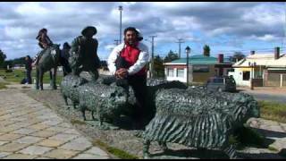 Monumento quotEl Ovejeroquot Punta Arenas Región de magallanes Patagonia Chile [upl. by Ellie972]