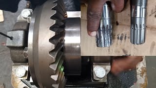 New Holland Tractor front Differential dismantling and reassembling [upl. by Roslyn]