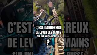 C’est dangereux de lever les mains dans un coaster  🎢 [upl. by Nowujalo423]