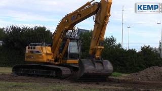 Kemp  Kato HD823MRV Graafmachine geleverd aan A Tuytel [upl. by Mariquilla]